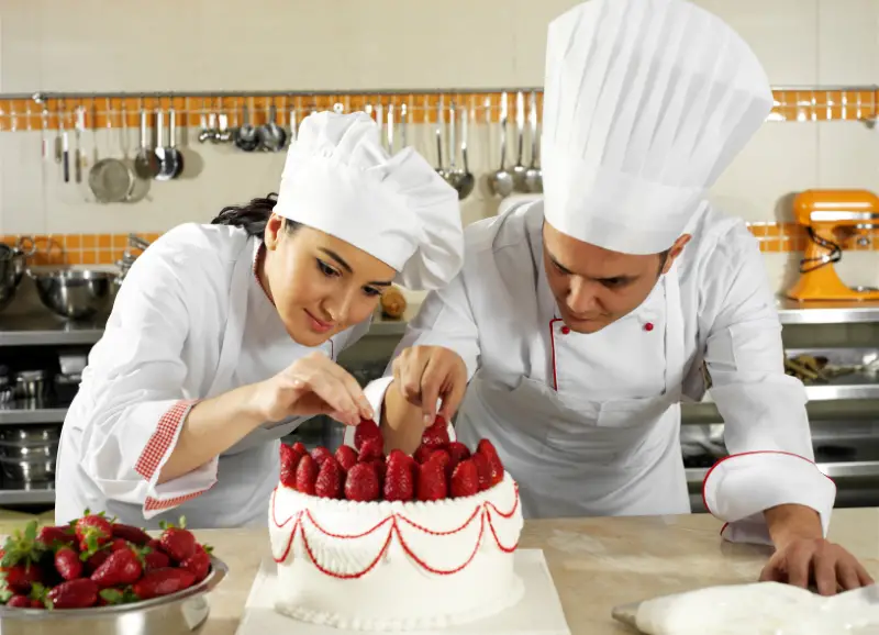 Pastry Chef vs. Baker: Key Differences and Similarities